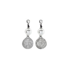 PENDIENTES DE CUERO CON PERLA BAÑO PLATA