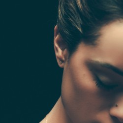 PENDIENTES CHATÓN ORO Y BRILLANTTES