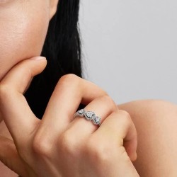 ANILLO TRIOLOGÍA DE CORAZONES Y HALO