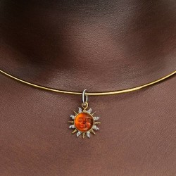 CHARM COLGANTE SOL REMOLINO EN DOS TONOS
