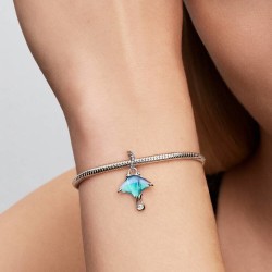 CHARM COLGANTE MANTA RAYA
