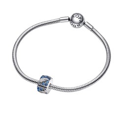 CHARM DE CLIP PLUMA CURVADA Y PAVÉ
