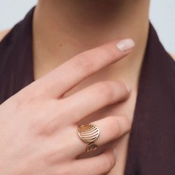 ANILLO ANCHO NEREIDA CHAPADO ORO