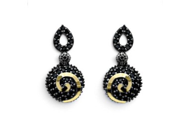 PENDIENTES ESPINELAS Y ORO LAMINADO