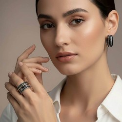 PENDIENTES SPIRIT CON ESPINELAS NEGRAS